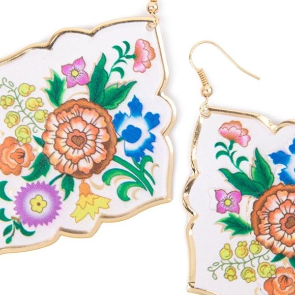 Nonie Earrings by plunder design - Picture 2 of 2